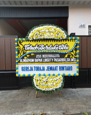 Papan Bunga Duka di Lima Puluh Pesisir